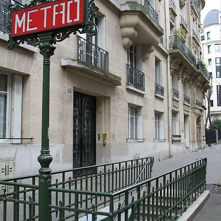 Villathena 2 3* Paris